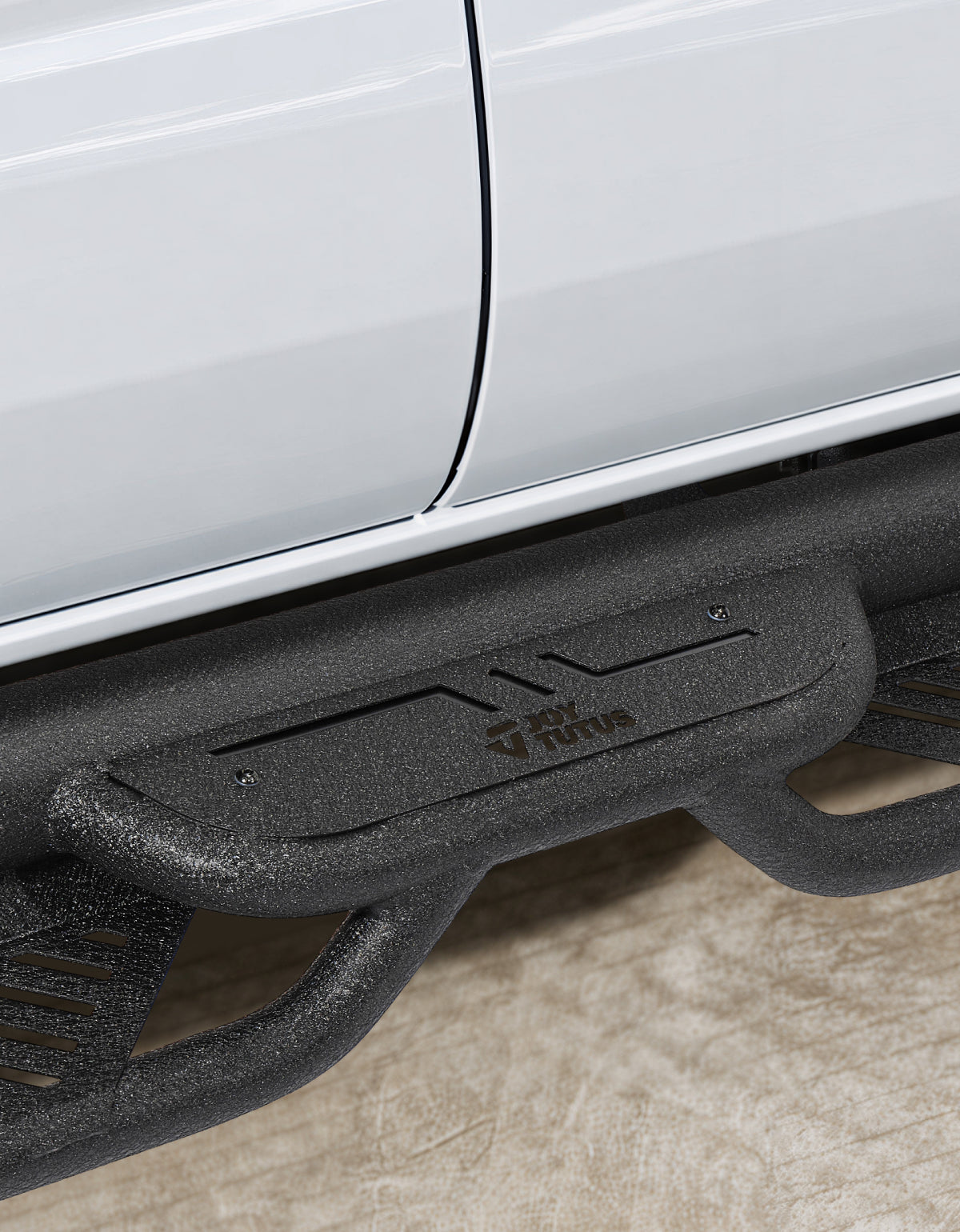 Tacoma running boards' details of middle steps 