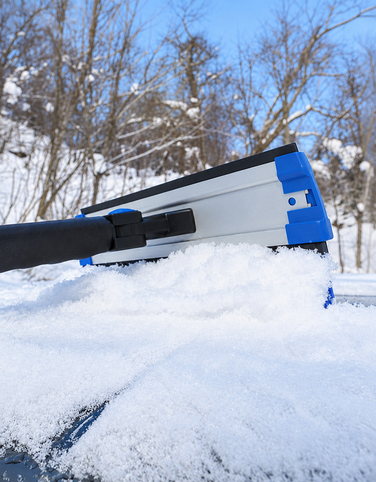 Extendable Snow Brush and Ice Scraper, 270° Pivoting Snow Scraper Brush for Car Windshield